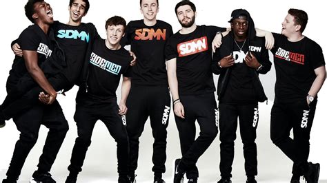 The Sidemen are a group of popular gaming YouTubers from the UK who came together in October of 2013. . How does ellum know the sidemen